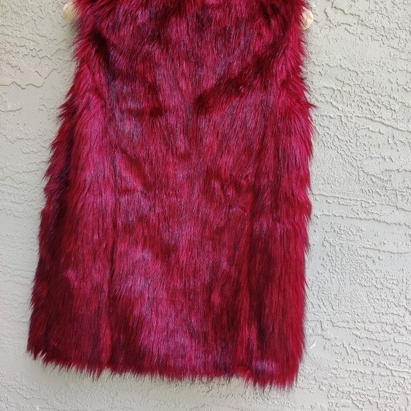Escalier faux fur vest - Picture 7 of 7